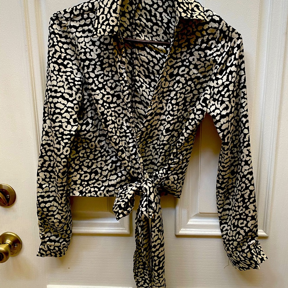 Dressy open front tie at waste blouse